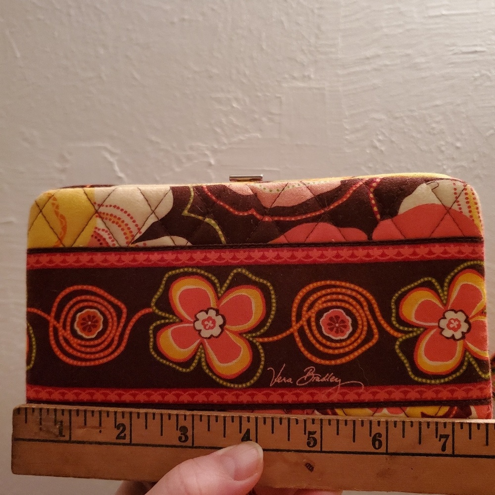 Vera wallet retired pattern 👜😀😀
